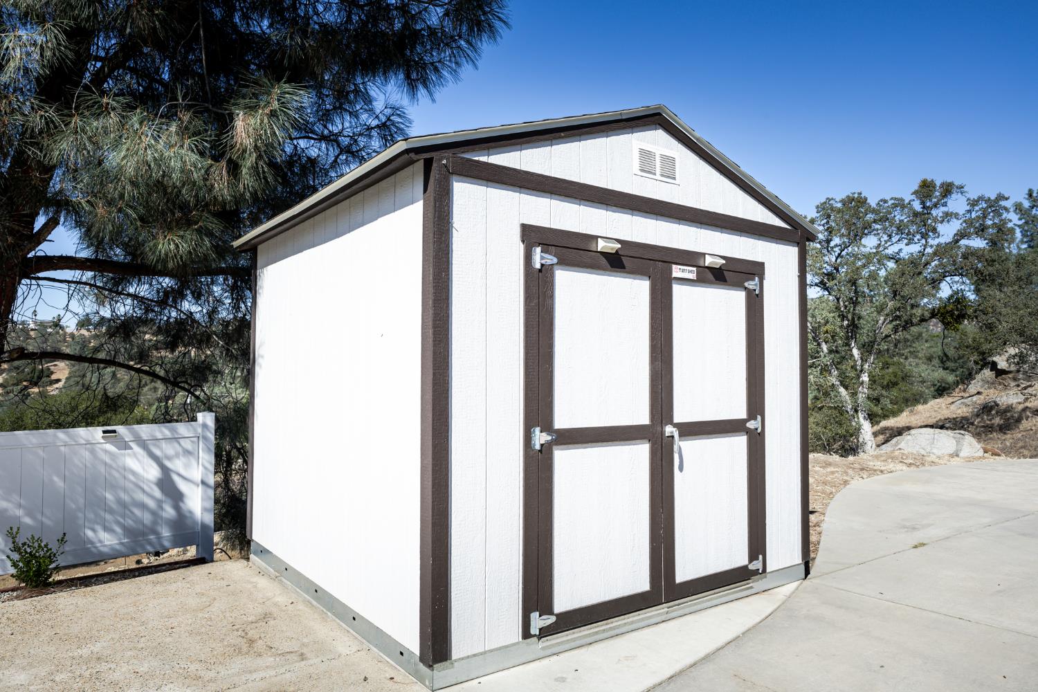 29682 Yosemite Springs Pkwy, Coarsegold, CA 93614