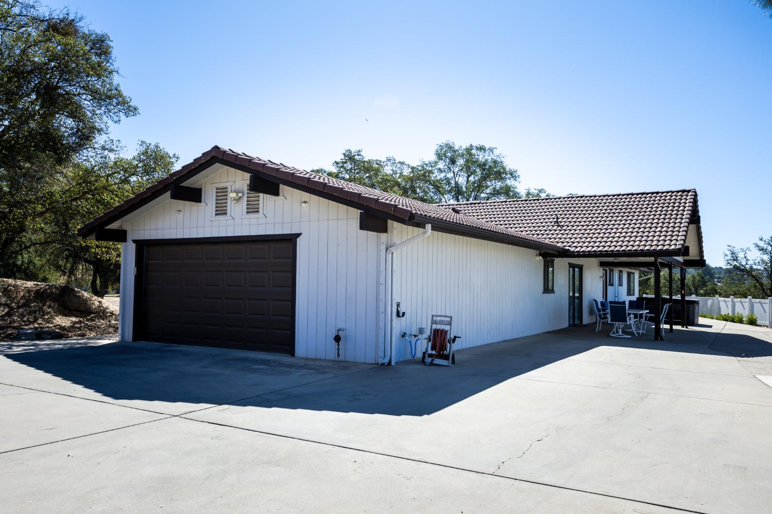 29682 Yosemite Springs Pkwy, Coarsegold, CA 93614