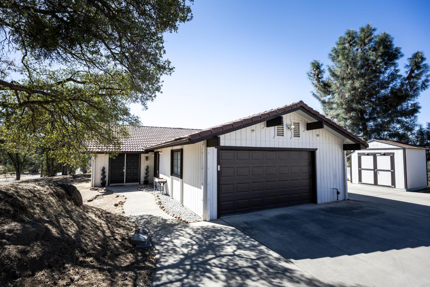29682 Yosemite Springs Pkwy, Coarsegold, CA 93614