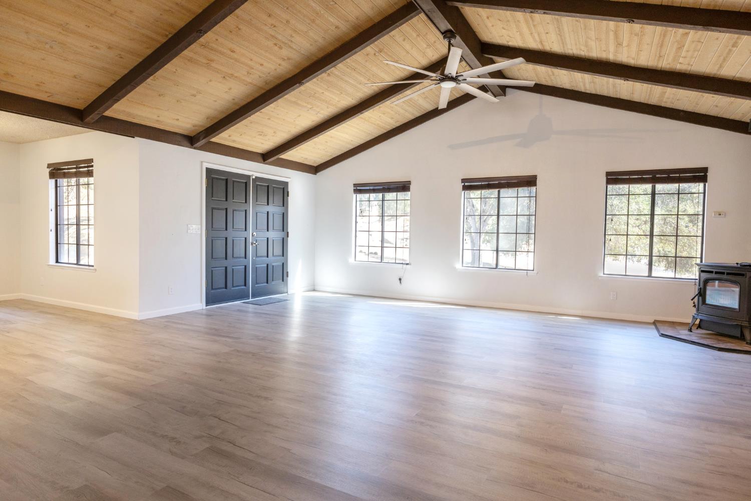 29682 Yosemite Springs Pkwy, Coarsegold, CA 93614