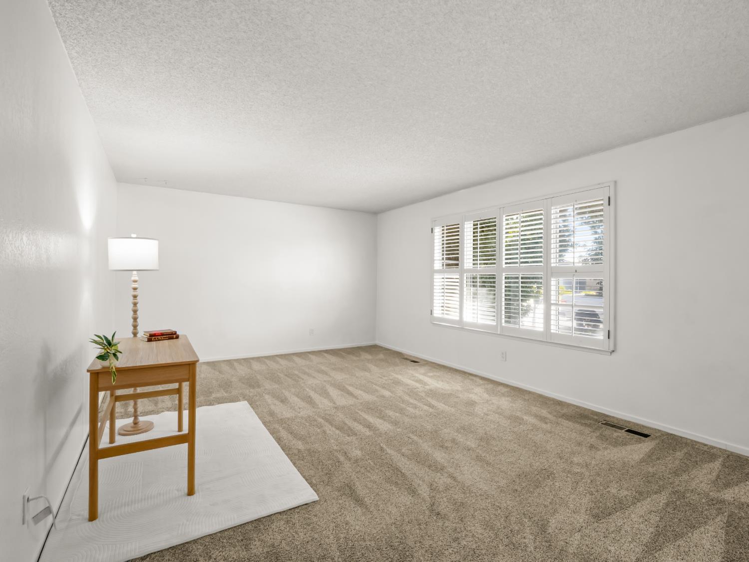 6565 N Rowell Ave, Fresno, CA 93710