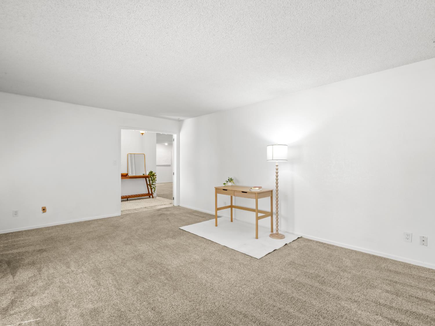 6565 N Rowell Ave, Fresno, CA 93710