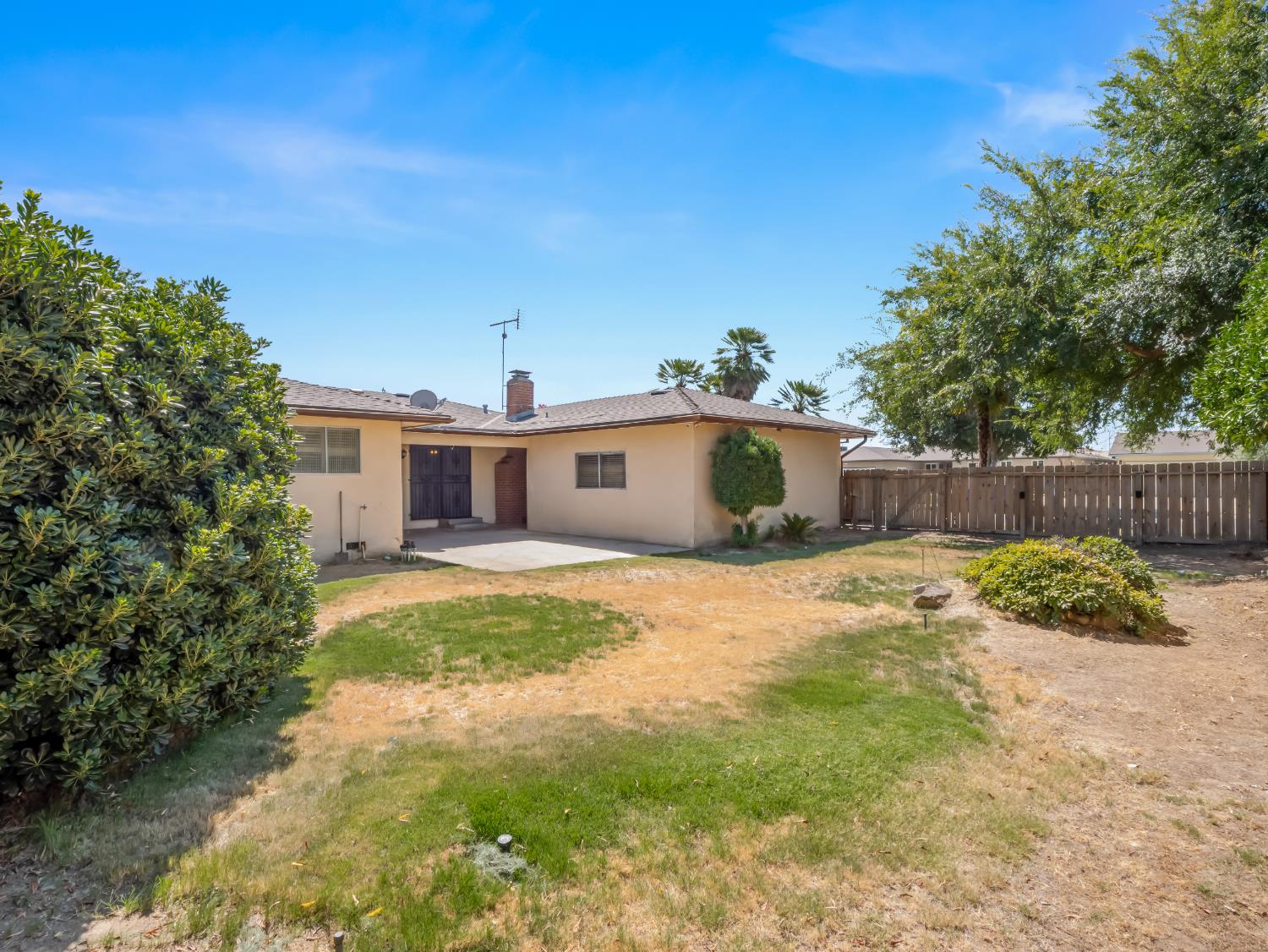 6565 N Rowell Ave, Fresno, CA 93710