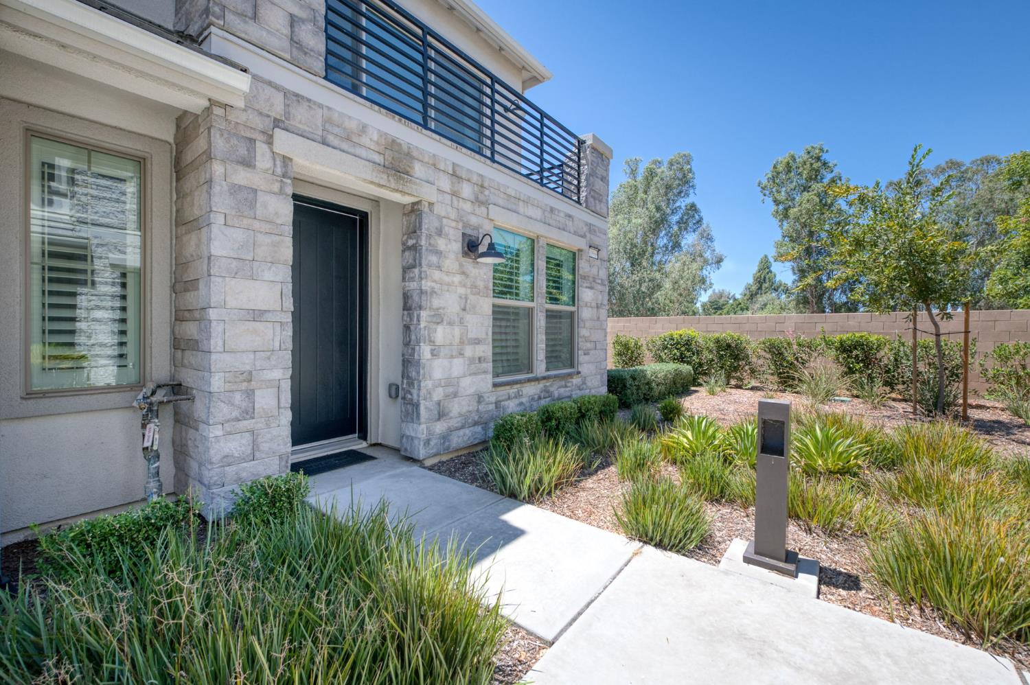 10969 N Blackberry Dr, Fresno, CA 93730