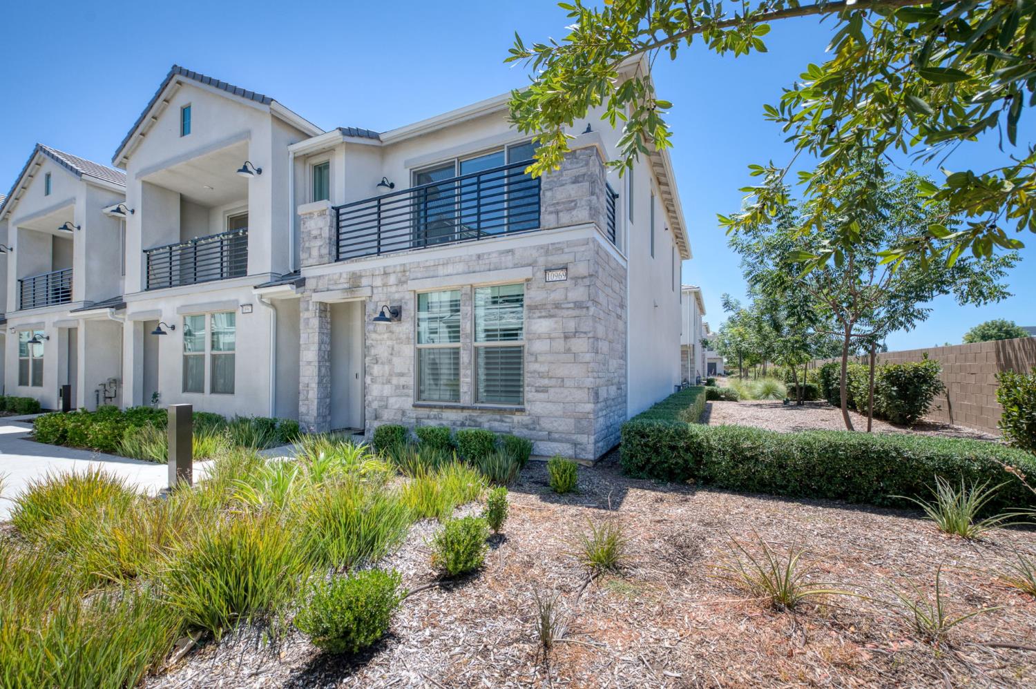 10969 N Blackberry Dr, Fresno, CA 93730