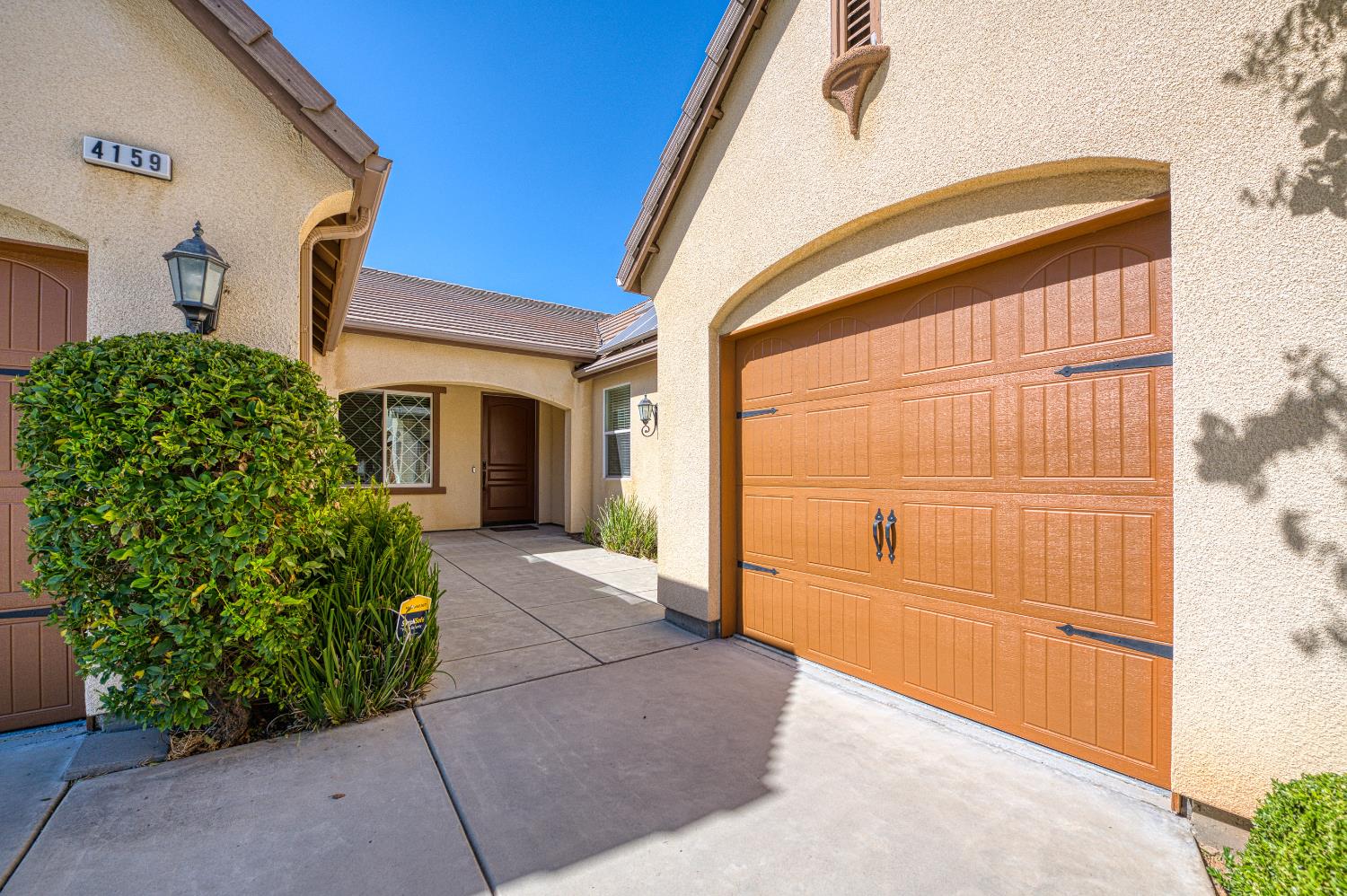 4159 Trenton, Clovis, CA 93619