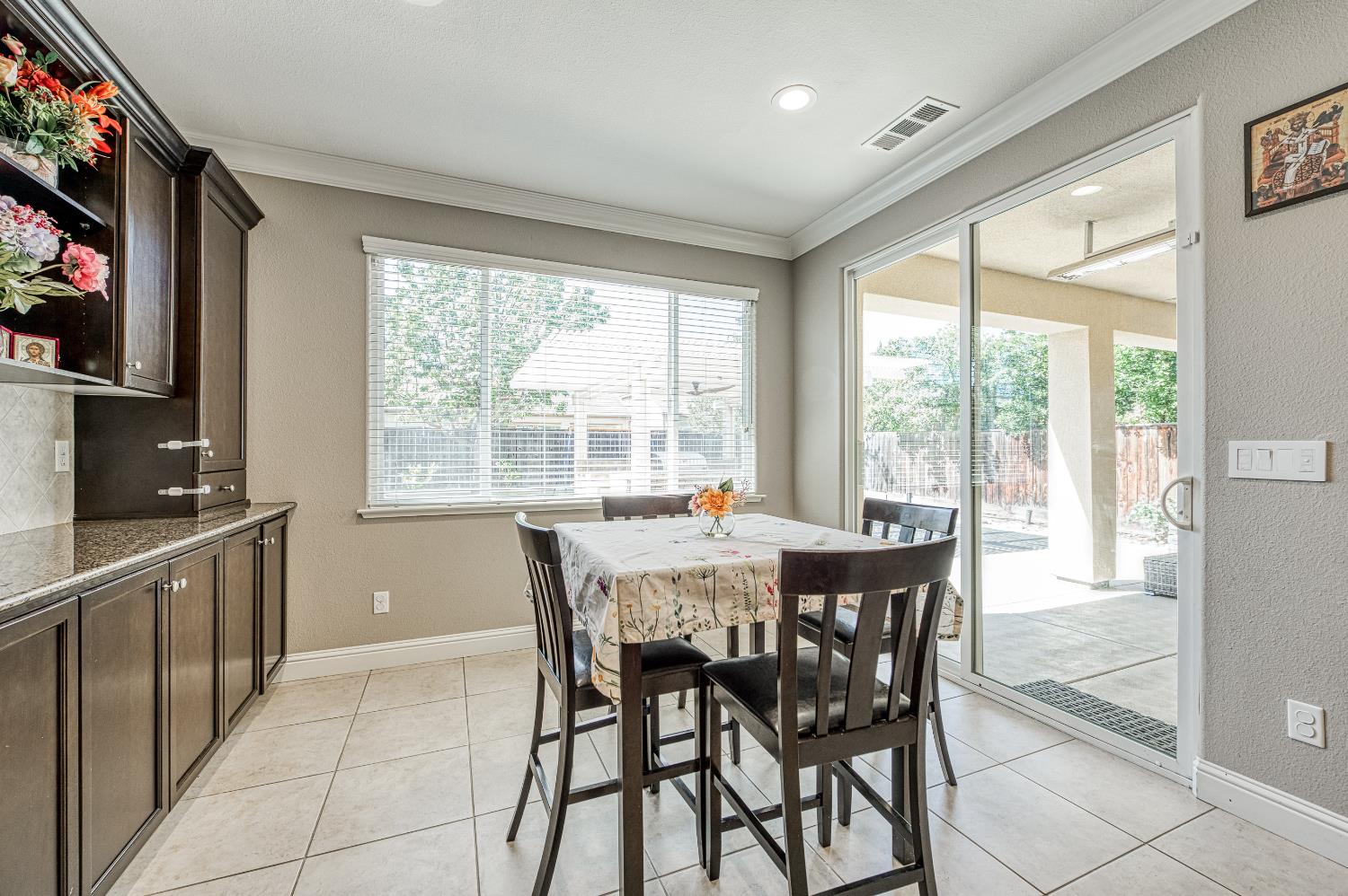 4159 Trenton, Clovis, CA 93619
