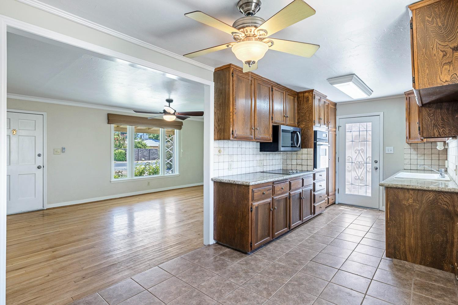 4723 N Harrison Ave, Fresno, CA 93704