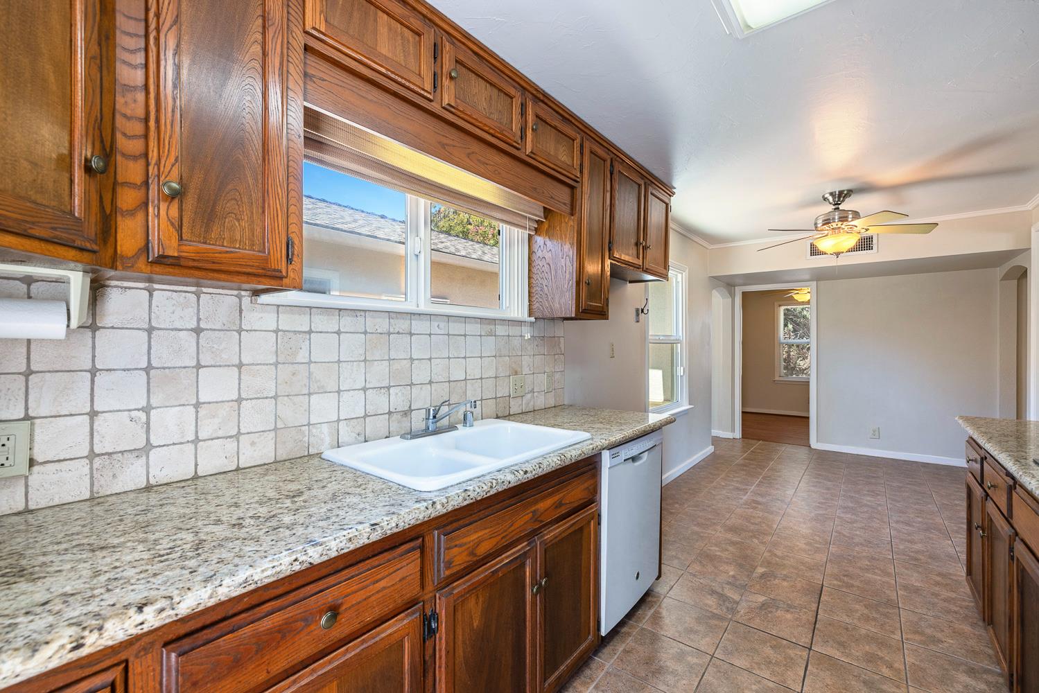 4723 N Harrison Ave, Fresno, CA 93704