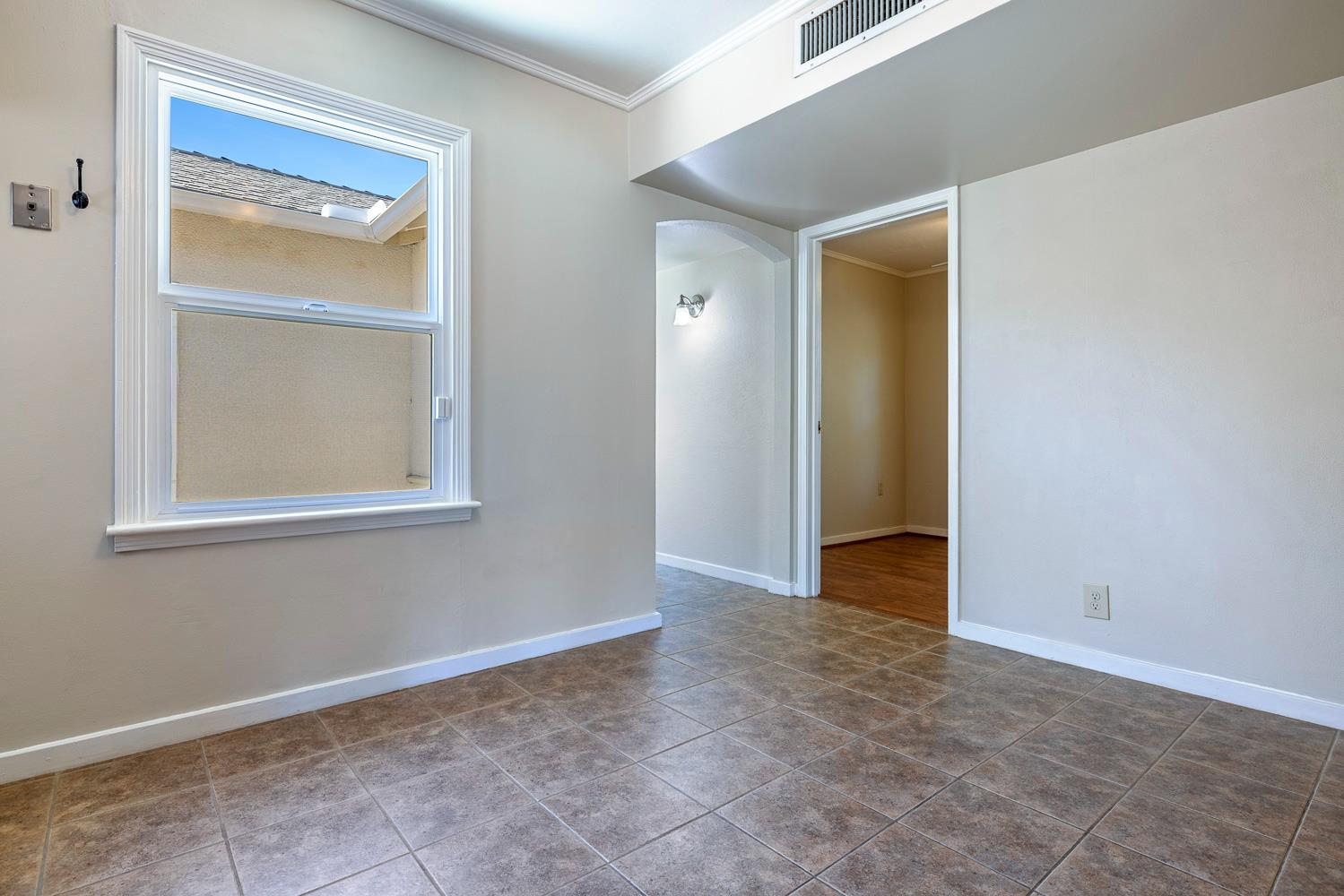 4723 N Harrison Ave, Fresno, CA 93704