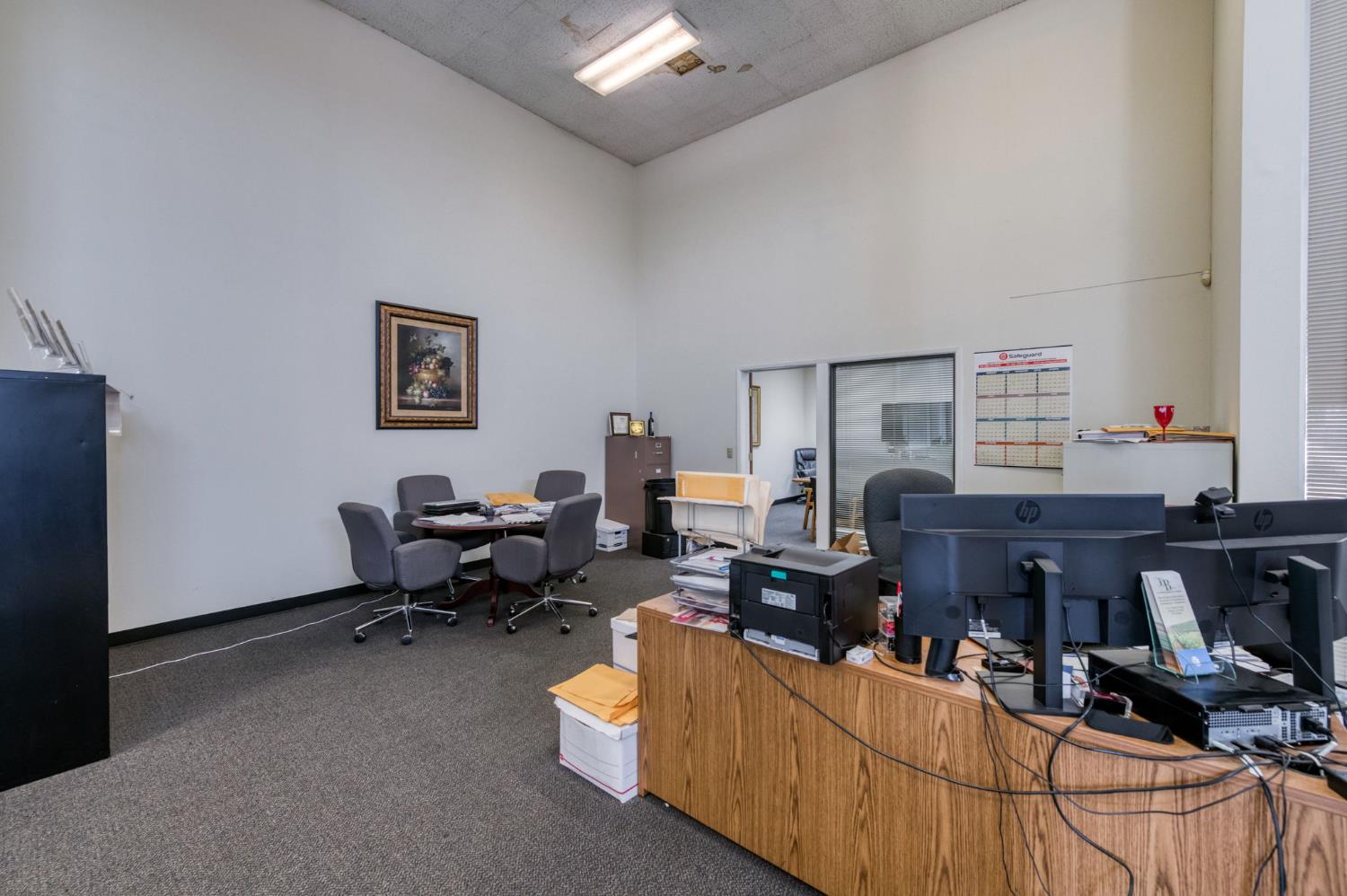 215 S Madera Ave, Kerman, CA 93630