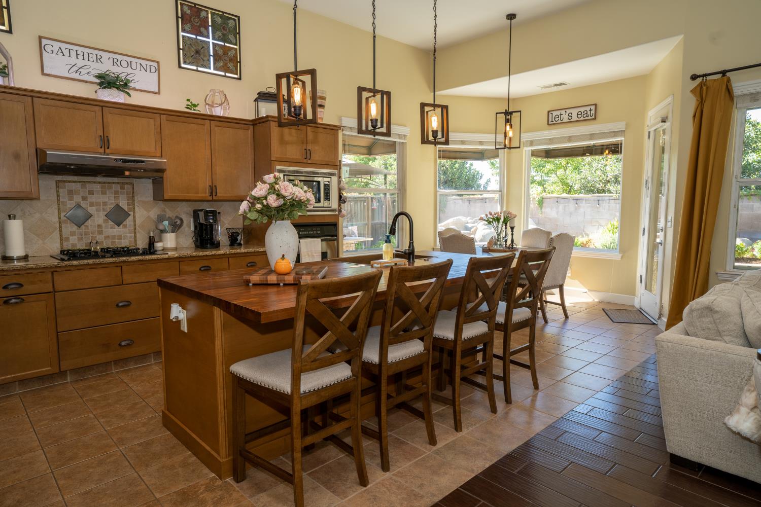 6390 W Los Altos Ave, Fresno, CA 93722