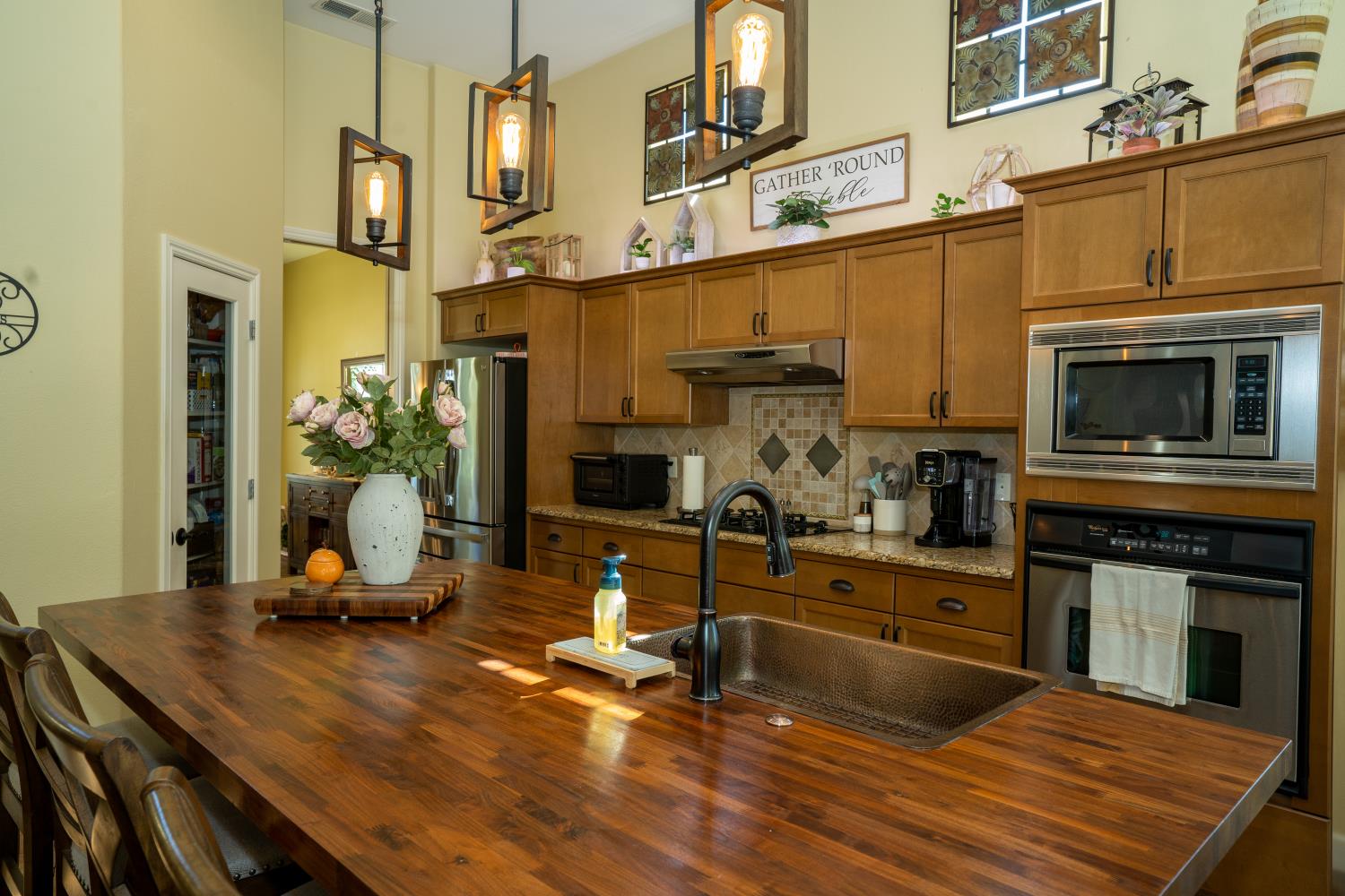 6390 W Los Altos Ave, Fresno, CA 93722