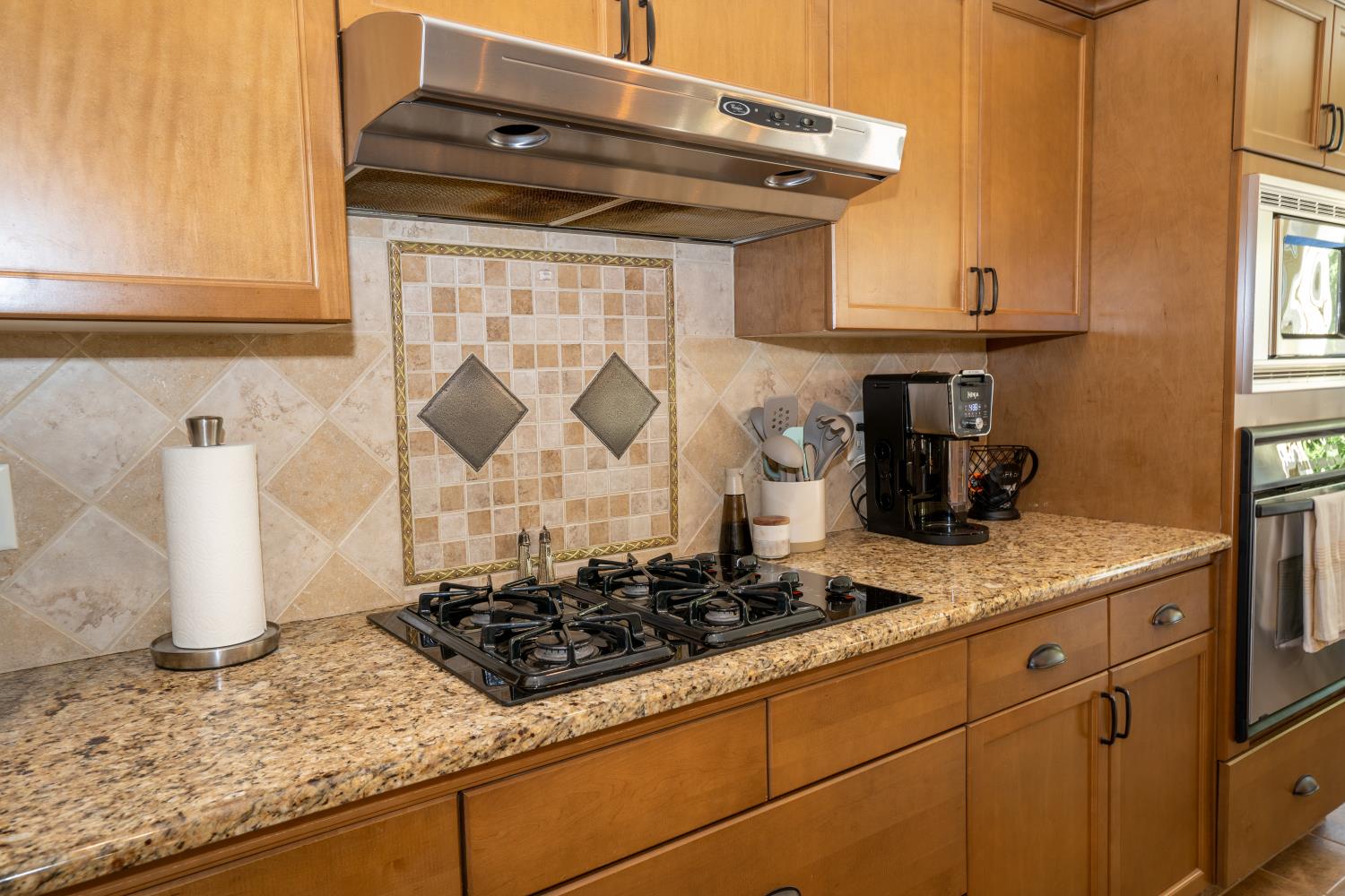 6390 W Los Altos Ave, Fresno, CA 93722