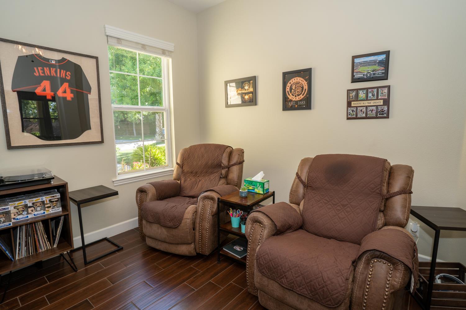 6390 W Los Altos Ave, Fresno, CA 93722