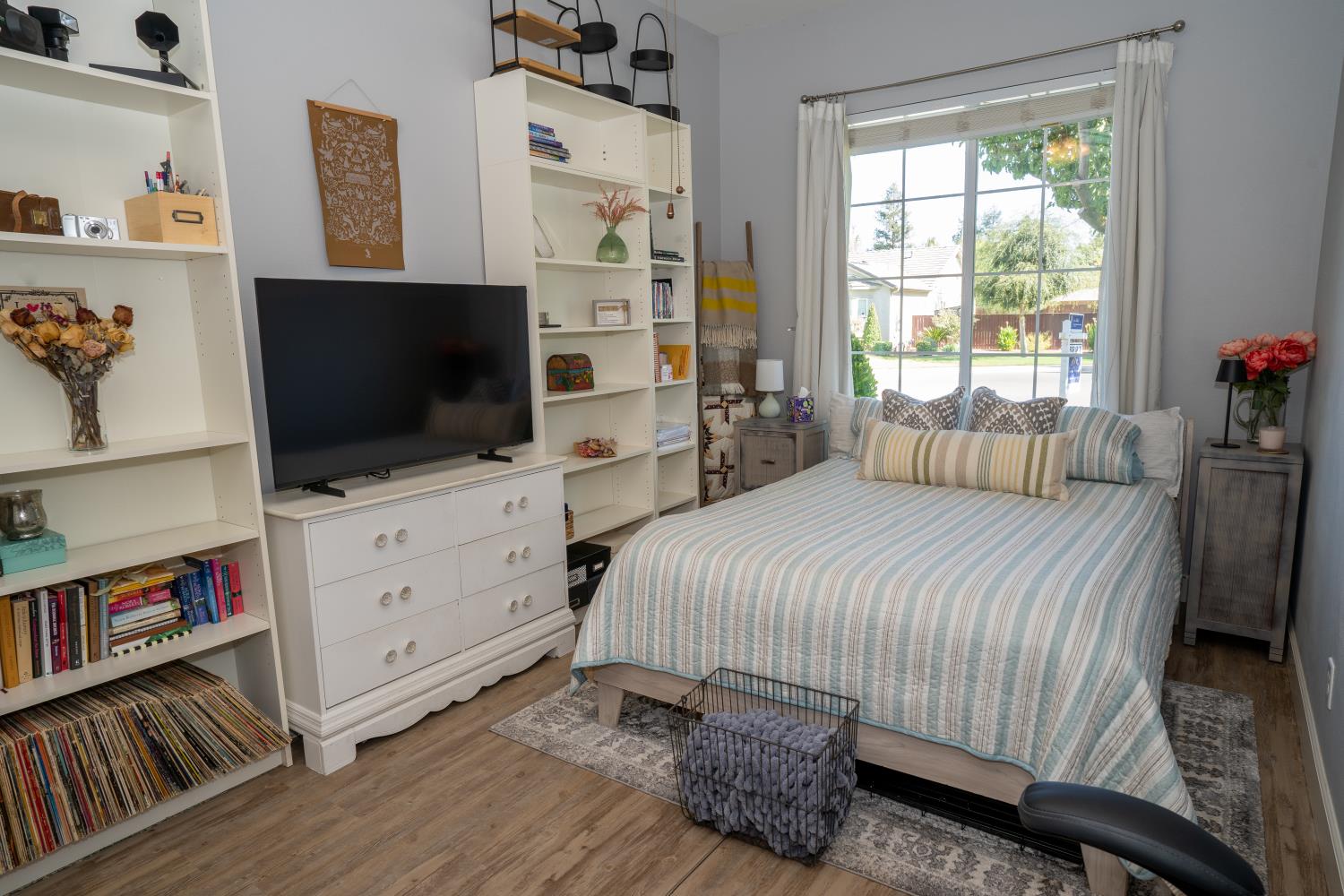 6390 W Los Altos Ave, Fresno, CA 93722