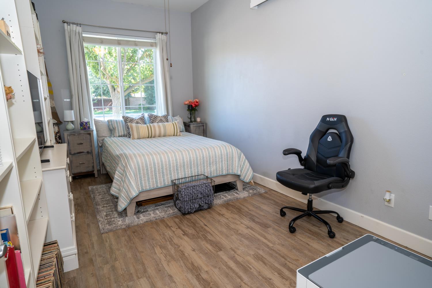 6390 W Los Altos Ave, Fresno, CA 93722