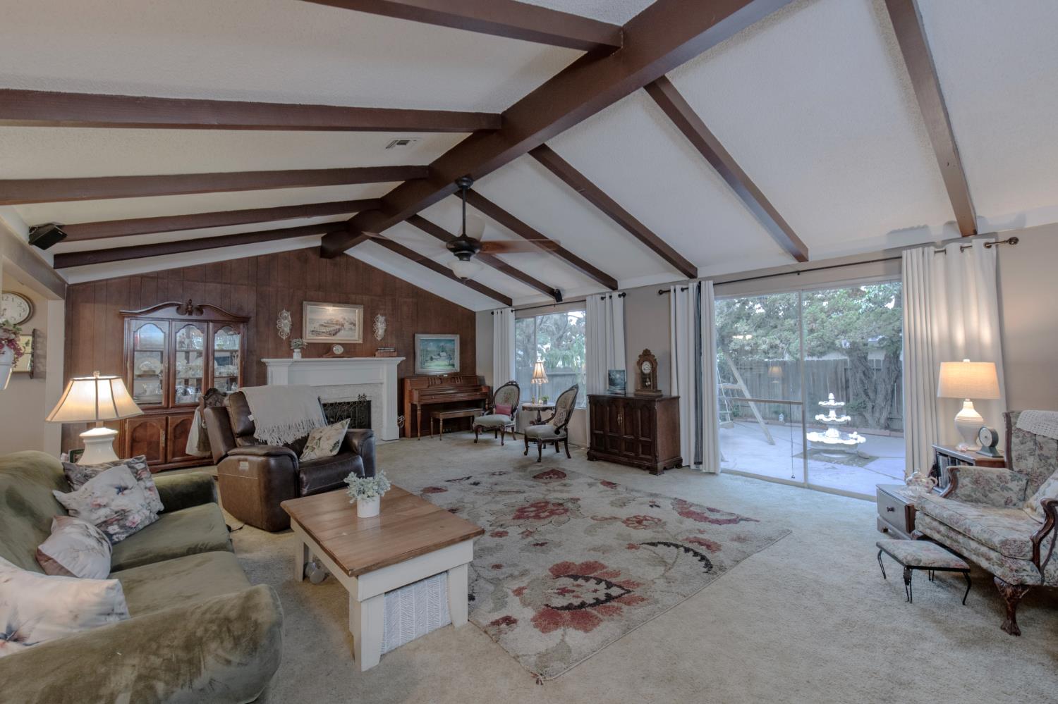 1321 S Goddard St, Visalia, CA 93292