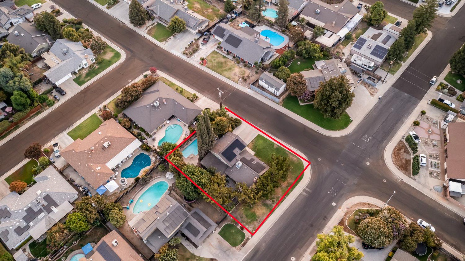 1321 S Goddard St, Visalia, CA 93292