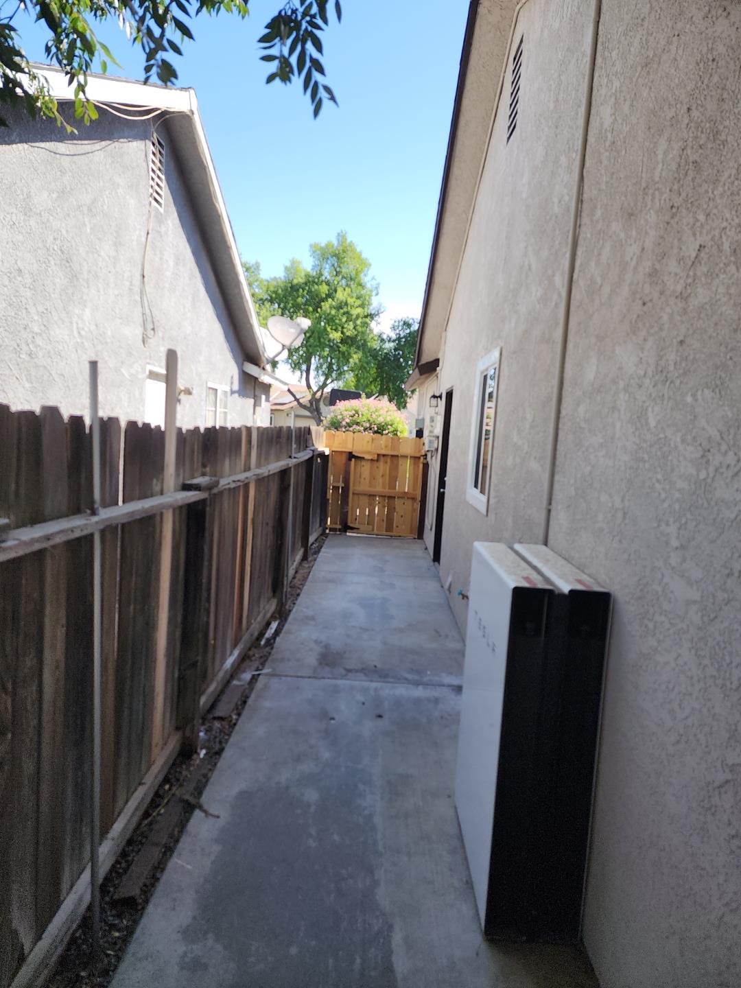 4119 N Santa Fe Ave, Fresno, CA 93705