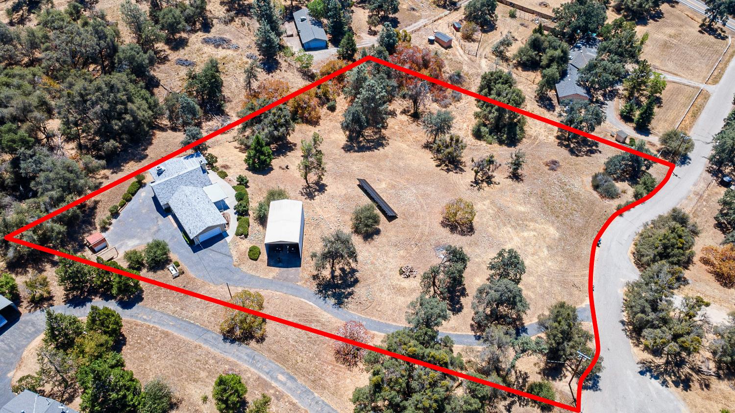 31911 Mountain Ln, North Fork, CA 93643