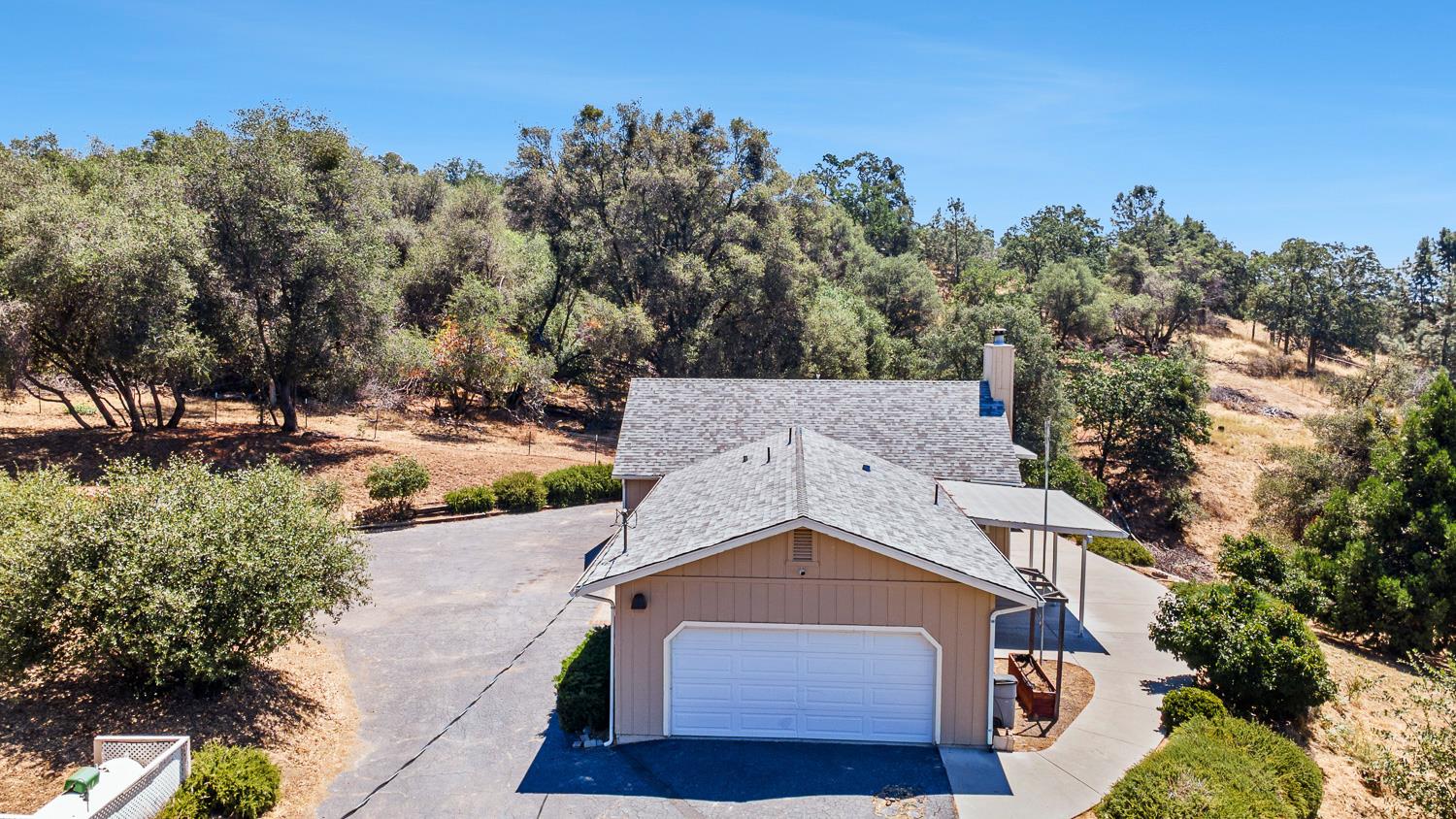 31911 Mountain Ln, North Fork, CA 93643