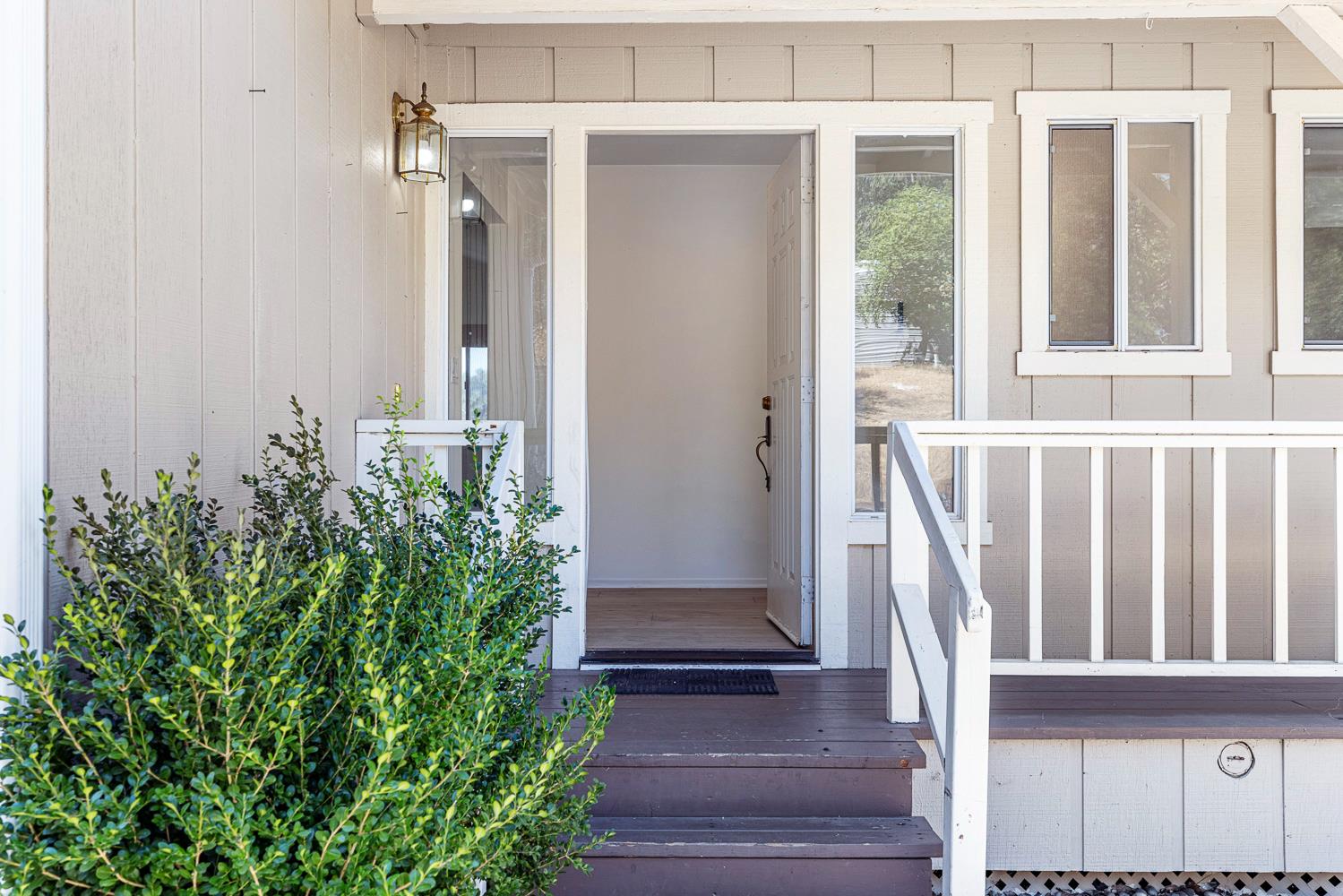 31911 Mountain Ln, North Fork, CA 93643