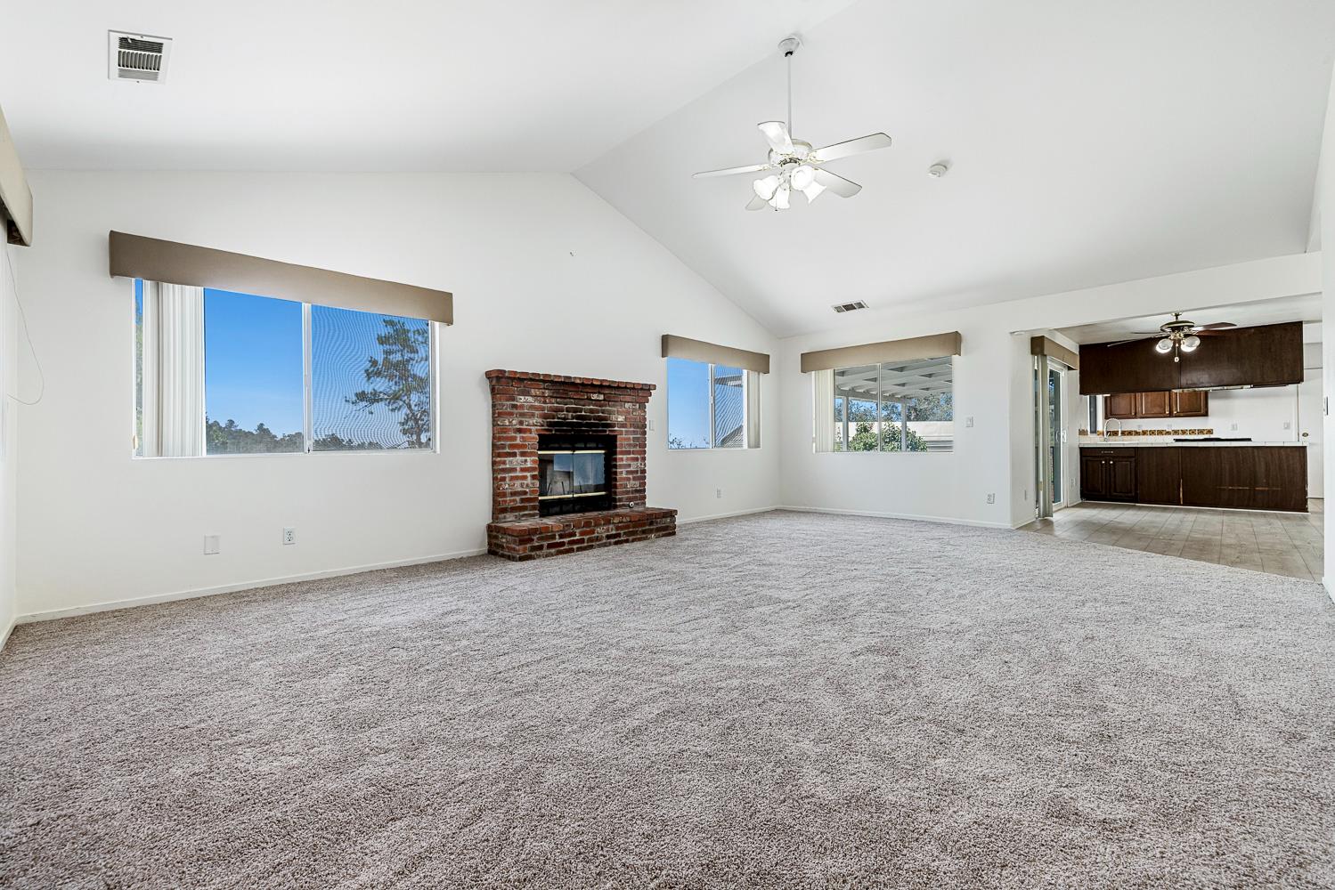 31911 Mountain Ln, North Fork, CA 93643