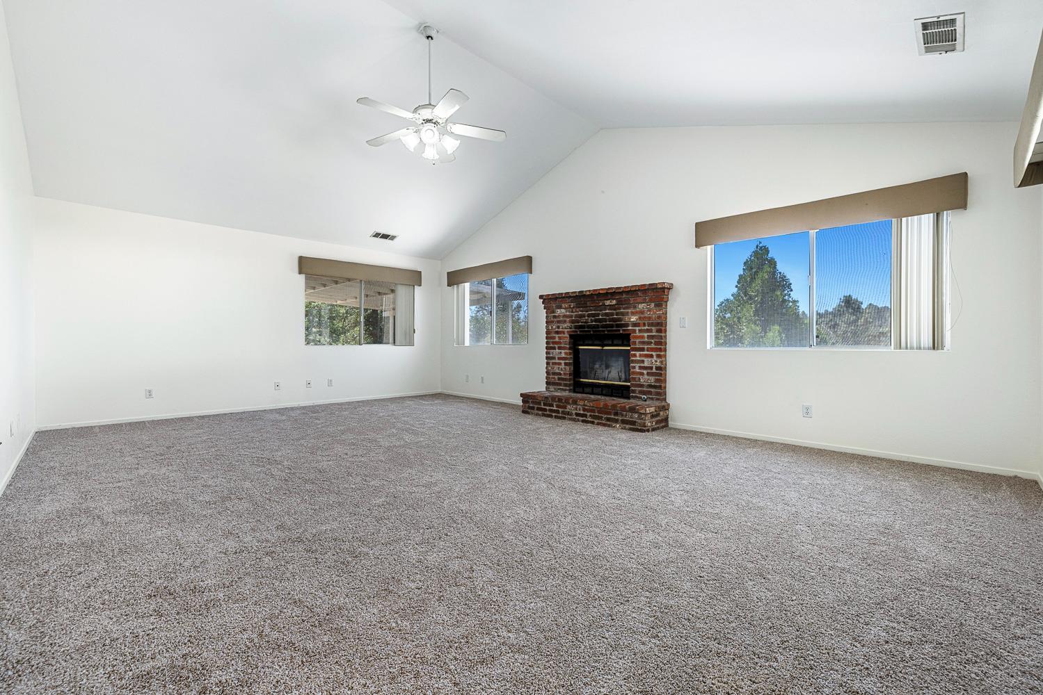 31911 Mountain Ln, North Fork, CA 93643