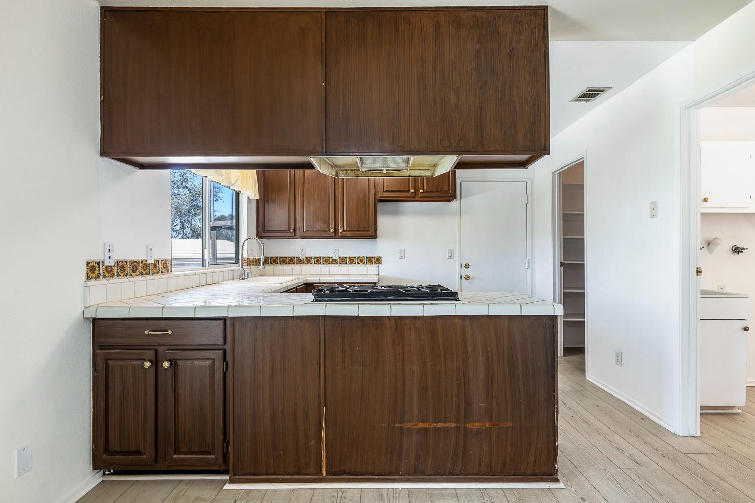 31911 Mountain Ln, North Fork, CA 93643
