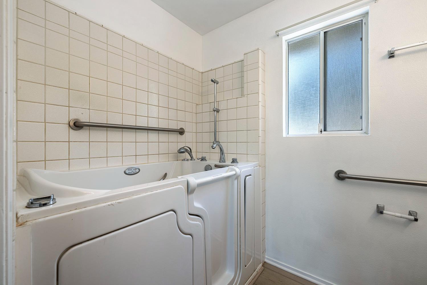 31911 Mountain Ln, North Fork, CA 93643