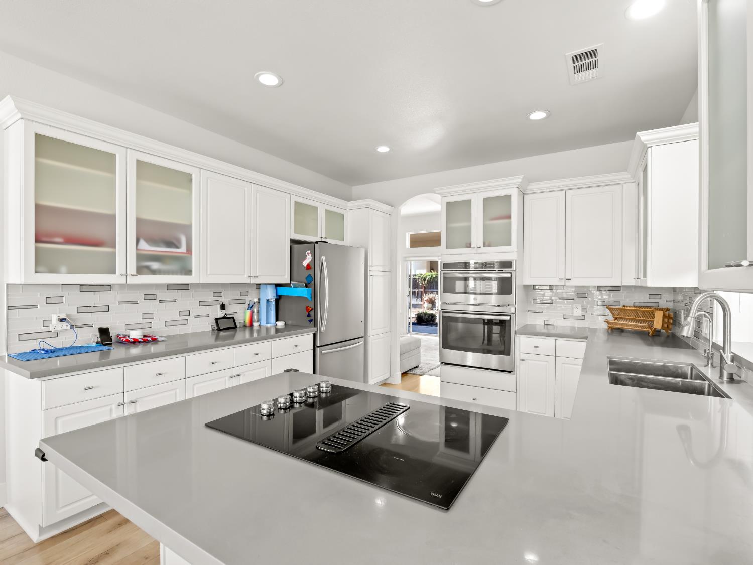 910 E Mill Creek, Fresno, CA 93720