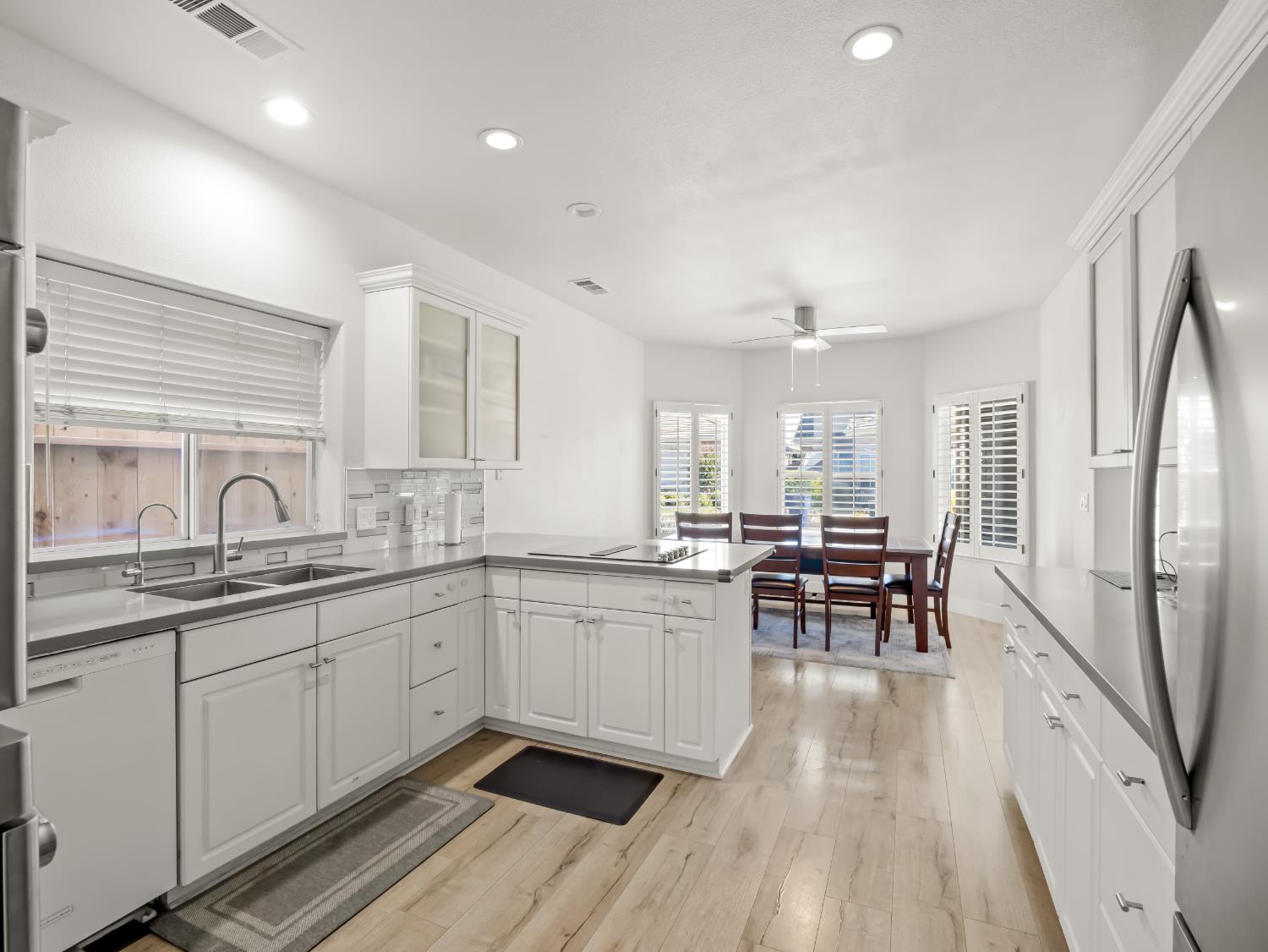 910 E Mill Creek, Fresno, CA 93720