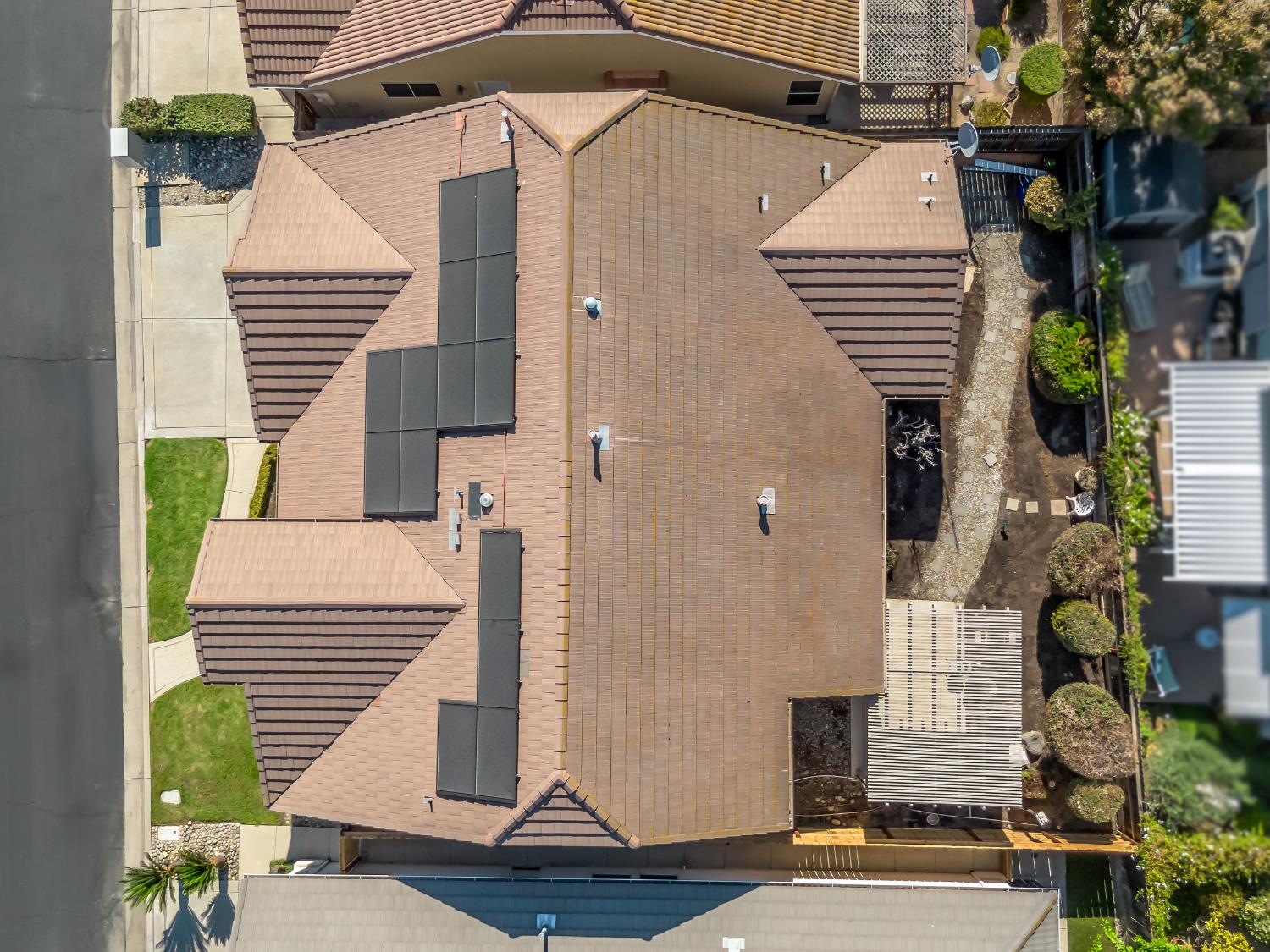 910 E Mill Creek, Fresno, CA 93720