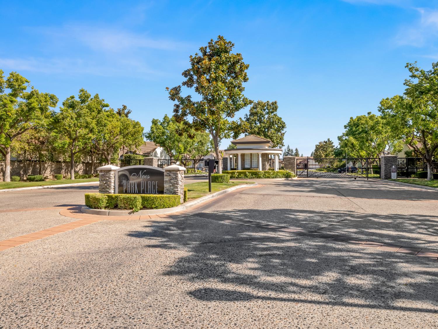 910 E Mill Creek, Fresno, CA 93720