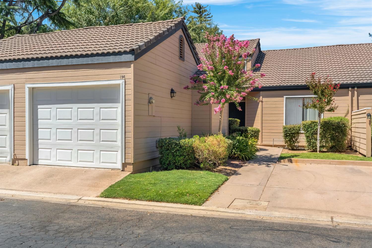 474 E Alluvial Ave #196, Fresno, CA 93720