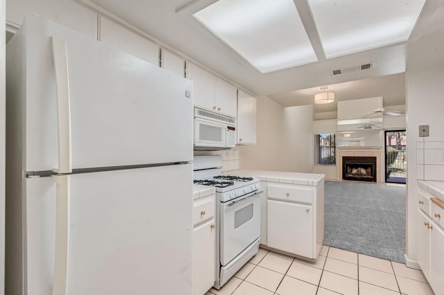 474 E Alluvial Ave #196, Fresno, CA 93720