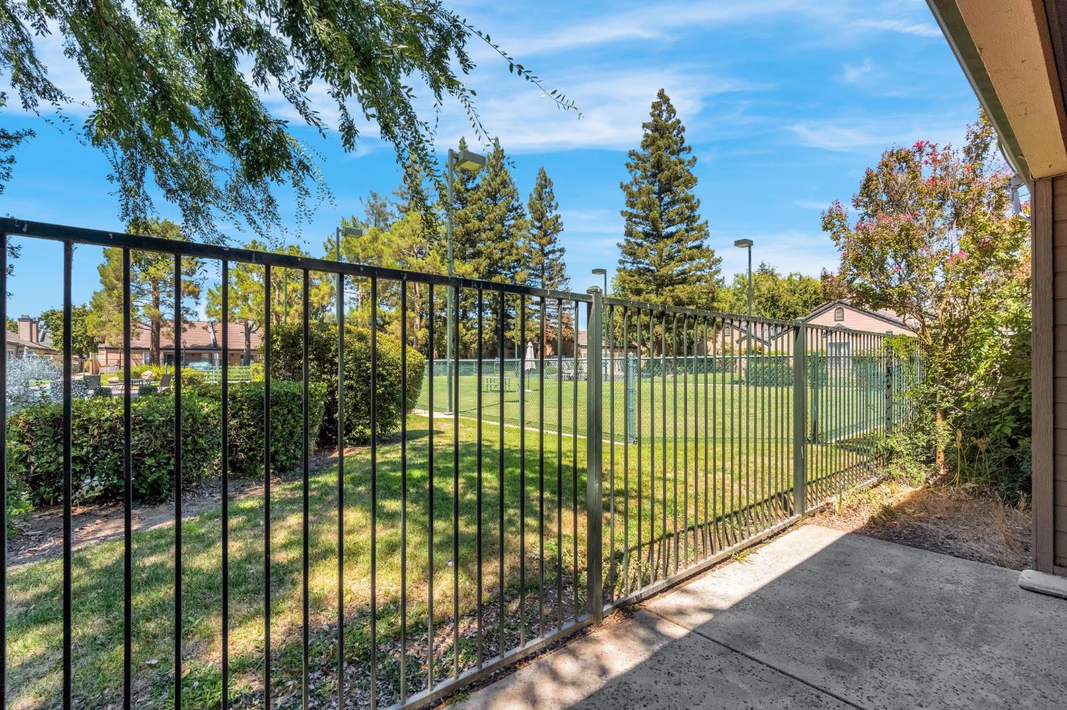 474 E Alluvial Ave #196, Fresno, CA 93720