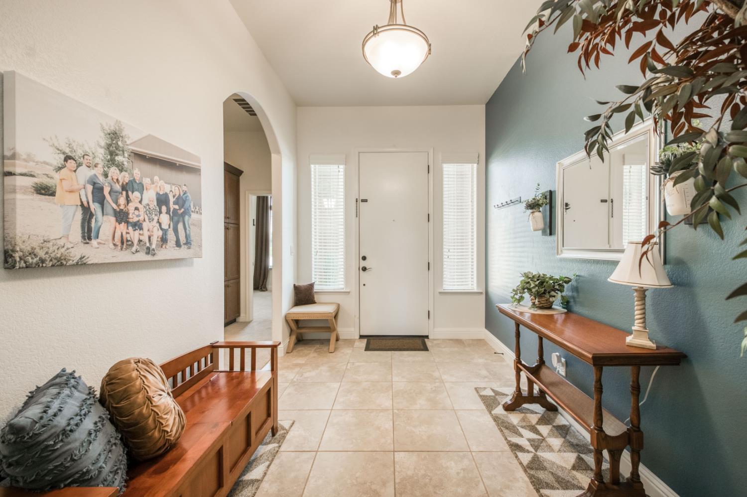 5828 E Booker Ave, Fresno, CA 93727