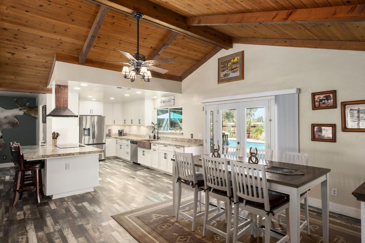 10890 N Armstrong Ave, Clovis, CA 93619