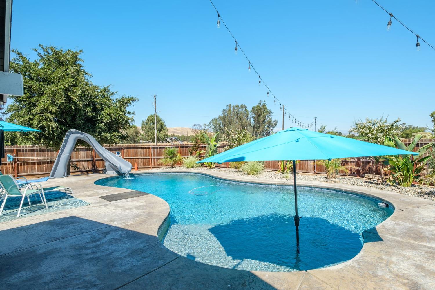 10890 N Armstrong Ave, Clovis, CA 93619
