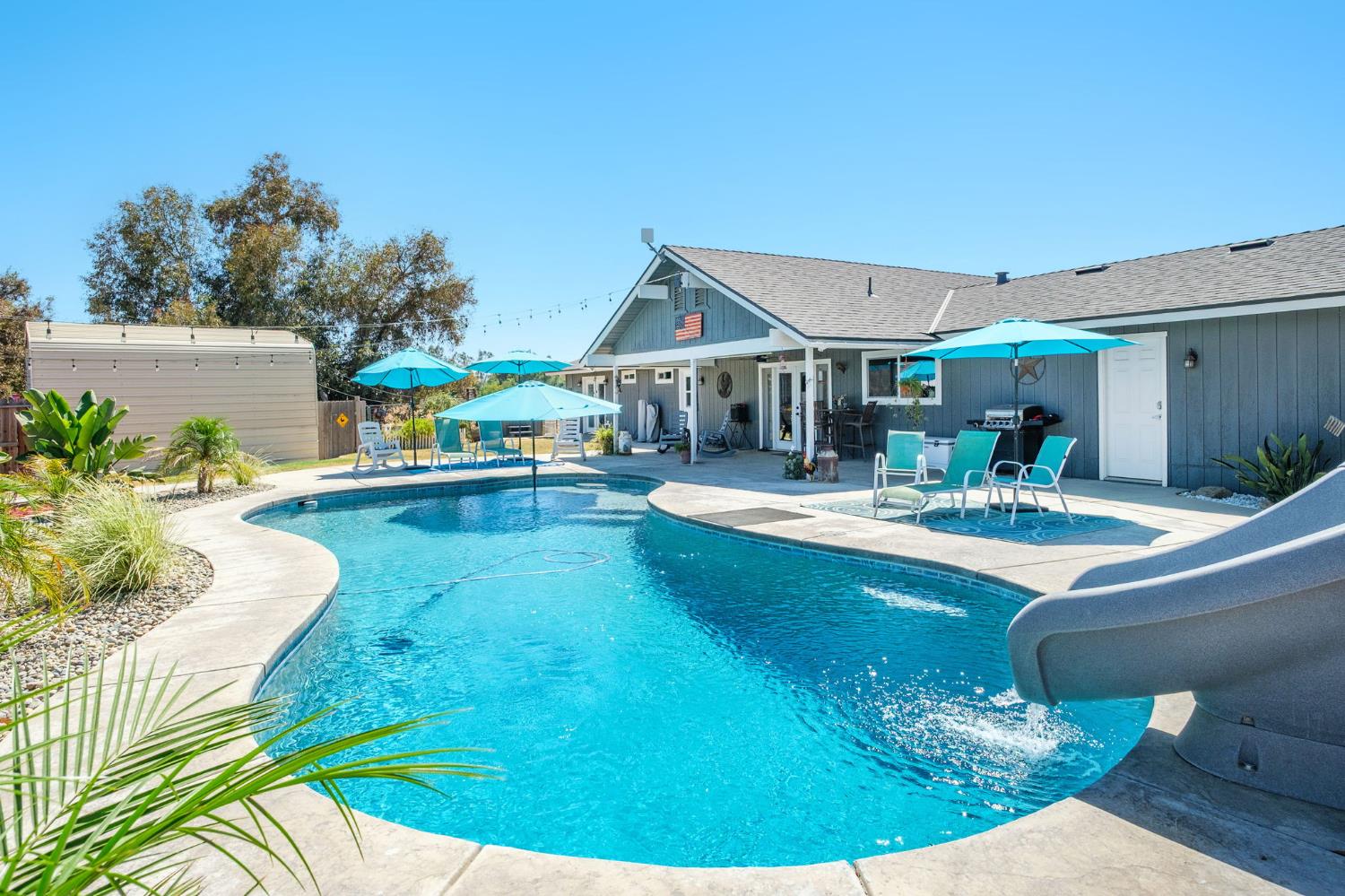 10890 N Armstrong Ave, Clovis, CA 93619