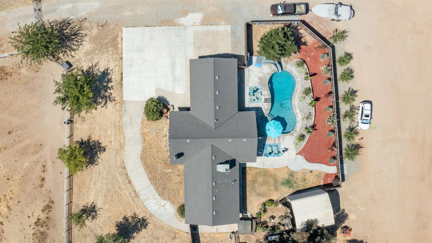 10890 N Armstrong Ave, Clovis, CA 93619