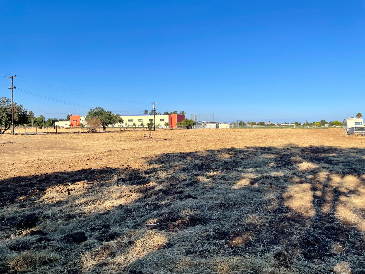 2449 S Willow Ave, Fresno, CA 93725