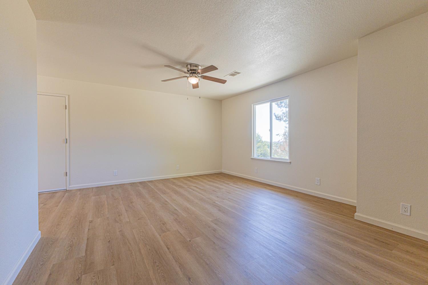 47102 Navajo Ave, Coarsegold, CA 93614