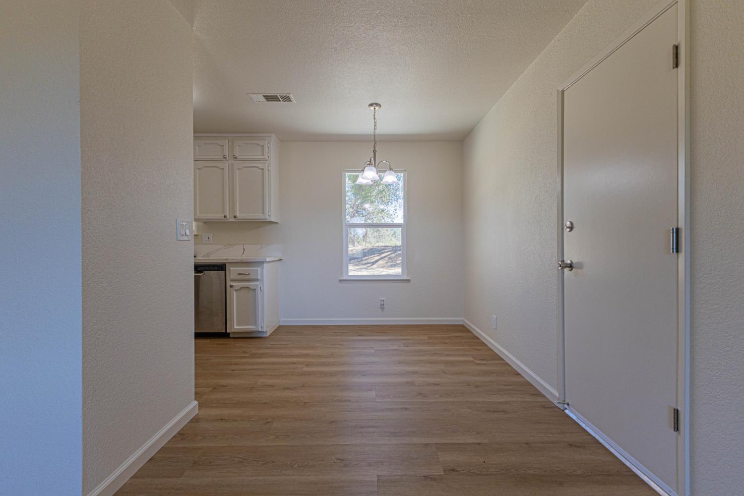 47102 Navajo Ave, Coarsegold, CA 93614