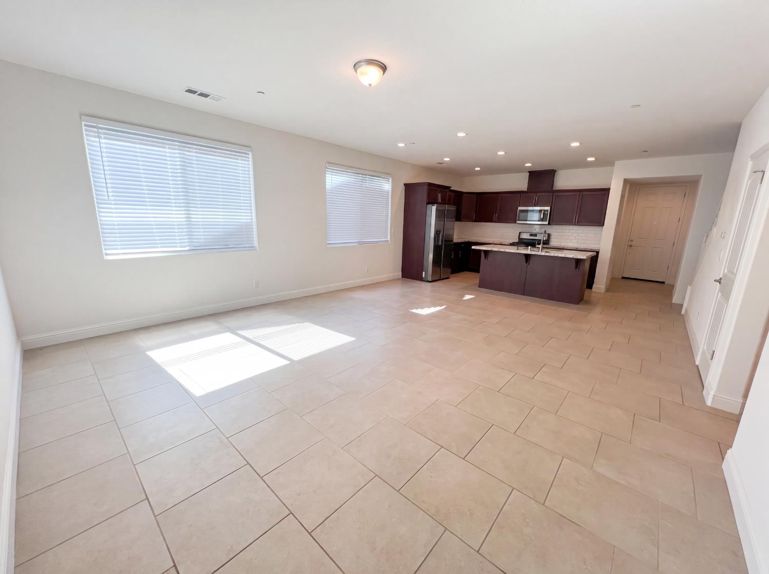 3852 Morris Ave, Clovis, CA 93619