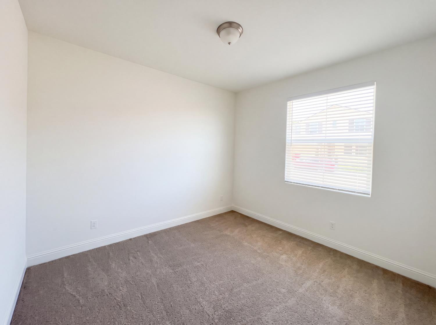 3852 Morris Ave, Clovis, CA 93619