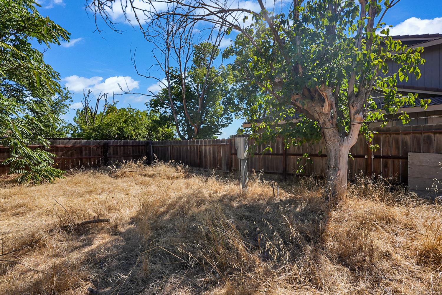 140 Washington Rd, Chowchilla, CA 93610