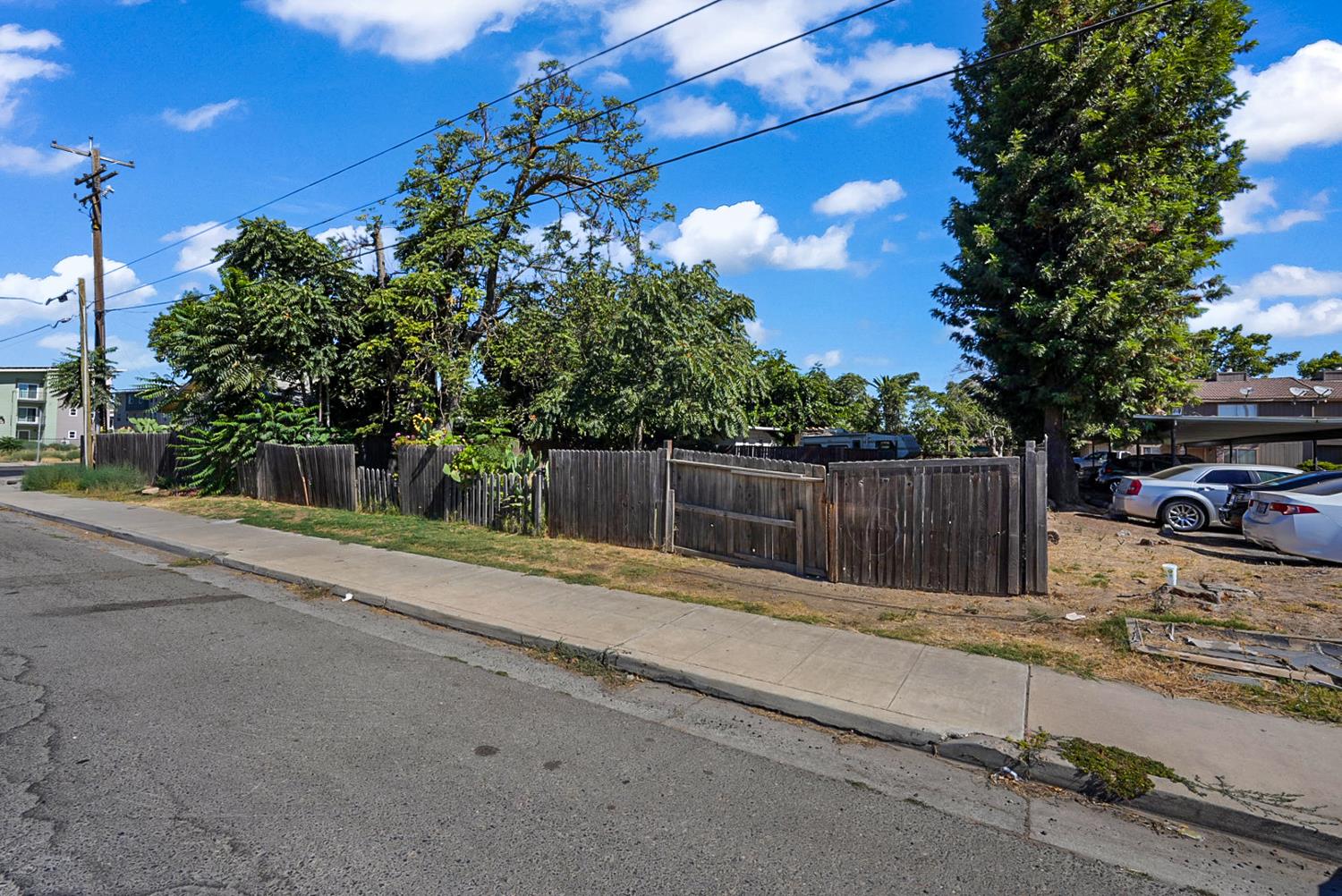 140 Washington Rd, Chowchilla, CA 93610